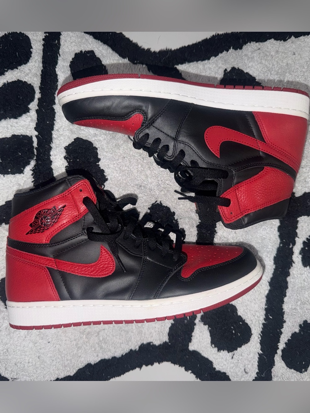 Men’s Size 10.5 Air Jordan Retro High-Top Sneakers - Black & Red “Banned” (2016)